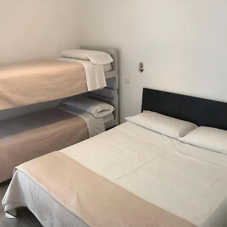 Xenia לינה וארוחת בוקר *